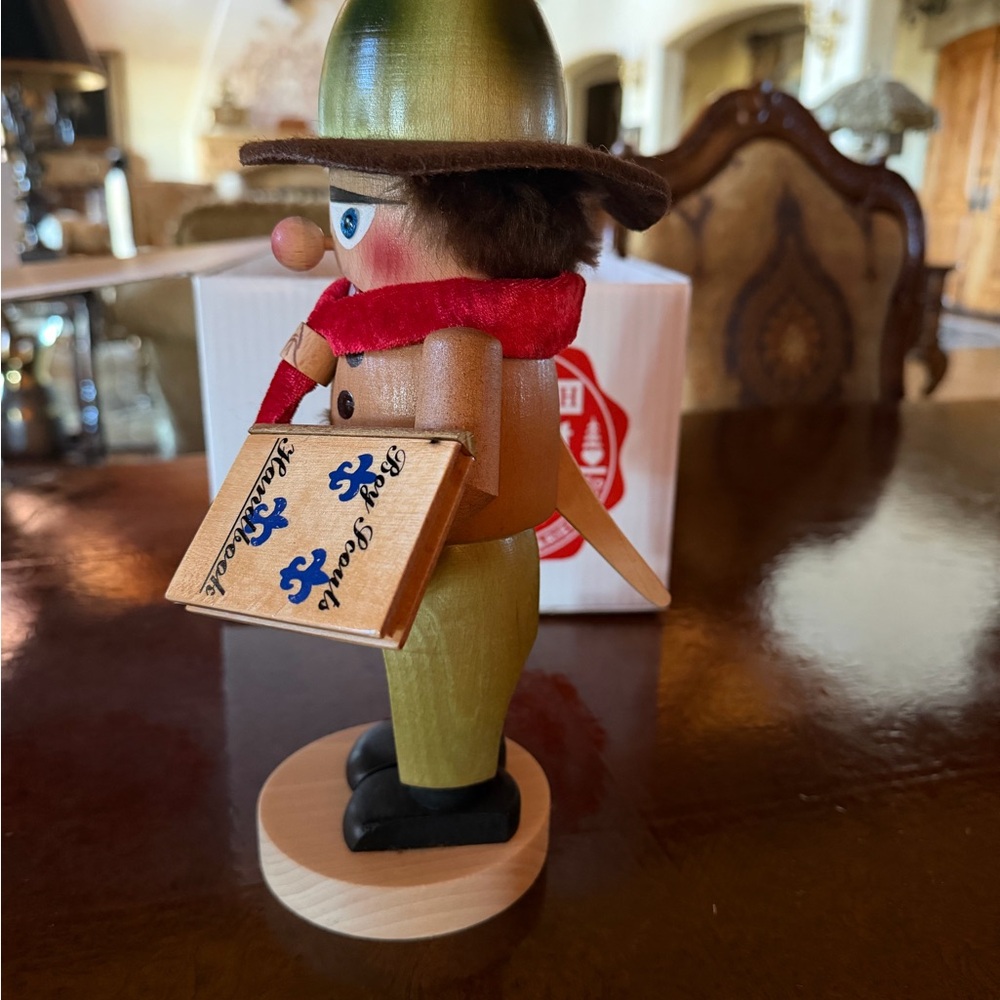 Steinbach Chubby Boy Scout Nutcracker, Perfect - Picture 3 of 6